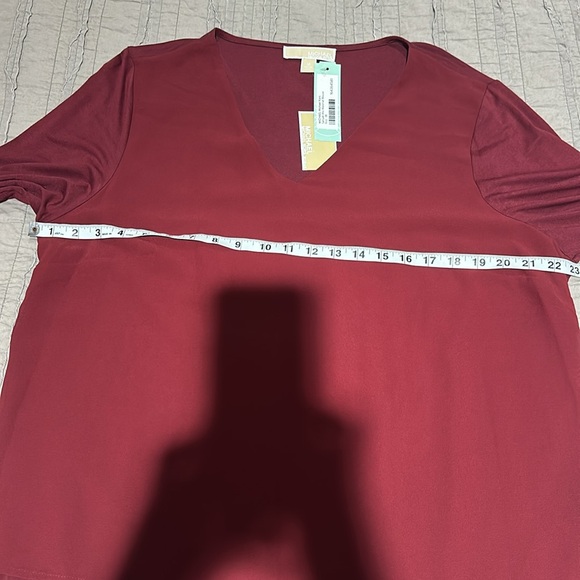 MICHAEL Michael Kors Sariya V-neck Blouse size 1X - Picture 5 of 6